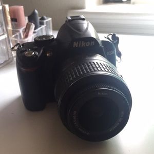 Nikon D3000 digital camera